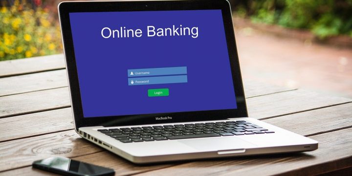 Comment choisir une banque en ligne : les critères de base !